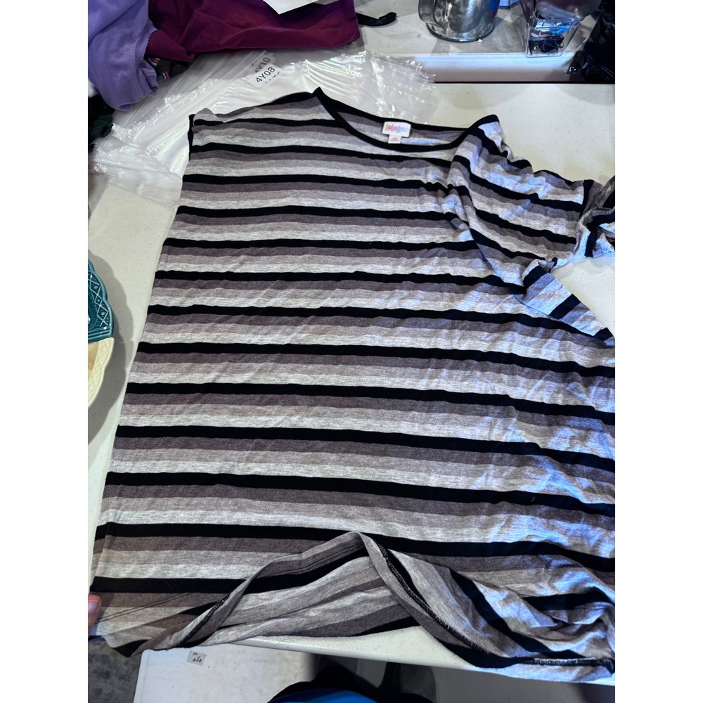 LuLaRoe Christy T-Shirt Womens XS Black Grey Striped Short Sleeve Crew Neck Top